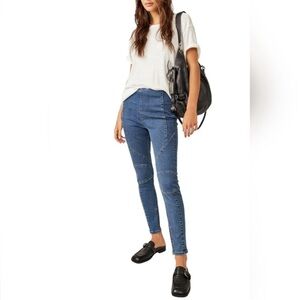 WE THE FREE Bella Moto Mid Rise Skinny Jeans Size 25 Anke Zip Bikercore Blue New